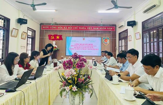 Cục Hành chính tư pháp công bố Quyết định kiểm tra chuyên ngành lĩnh vực hộ tịch và nuôi con nuôi tại thành phố Huế